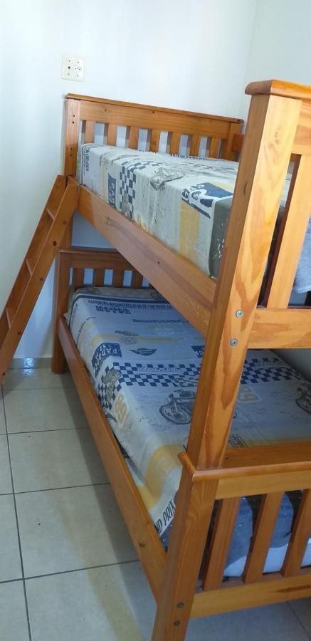Apartamento No Canto Do Forte, Wi-Fi, Estacionamento Gratuito E Churrasqueira 大普拉亚 外观 照片