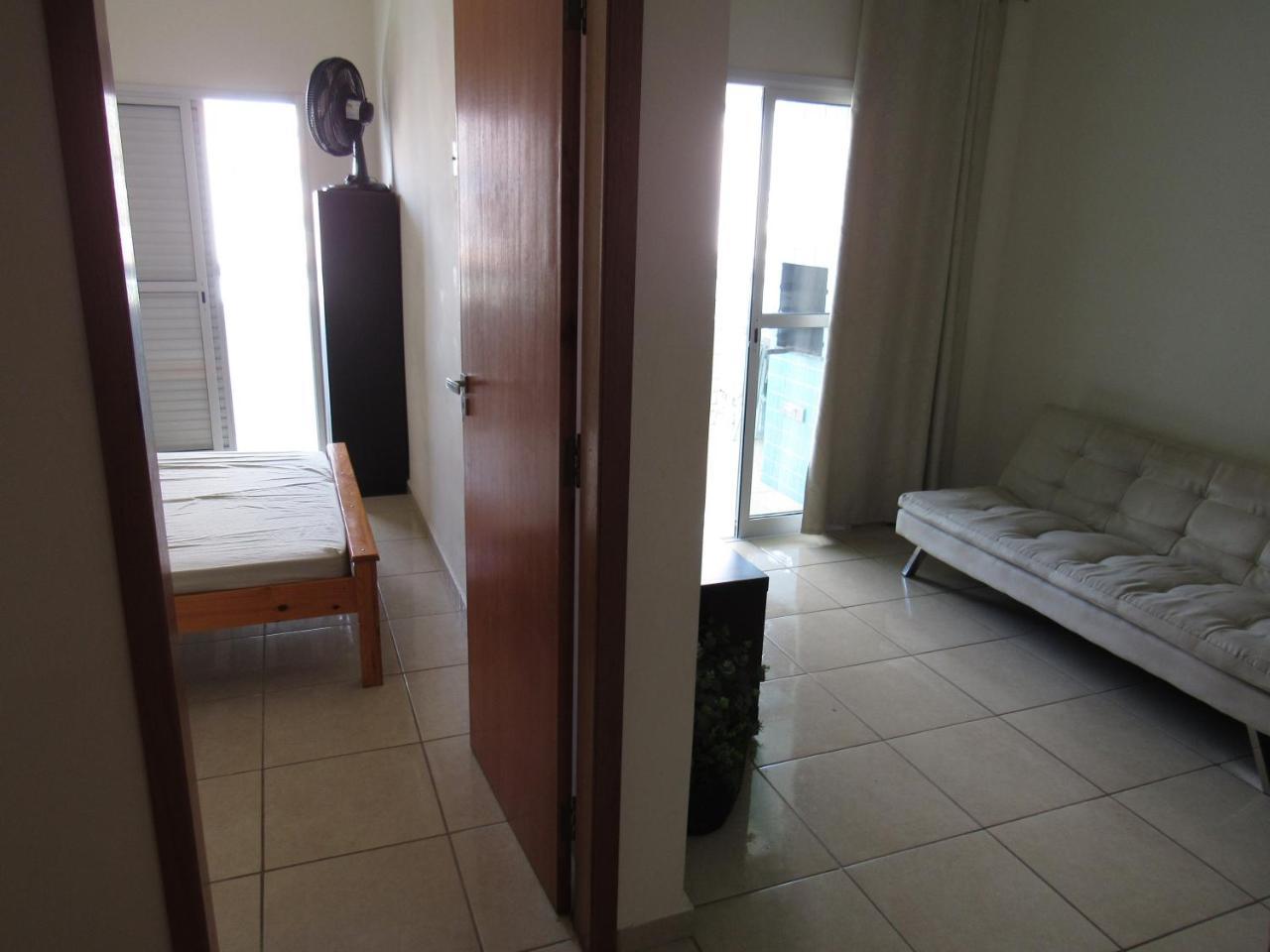 Apartamento No Canto Do Forte, Wi-Fi, Estacionamento Gratuito E Churrasqueira 大普拉亚 外观 照片